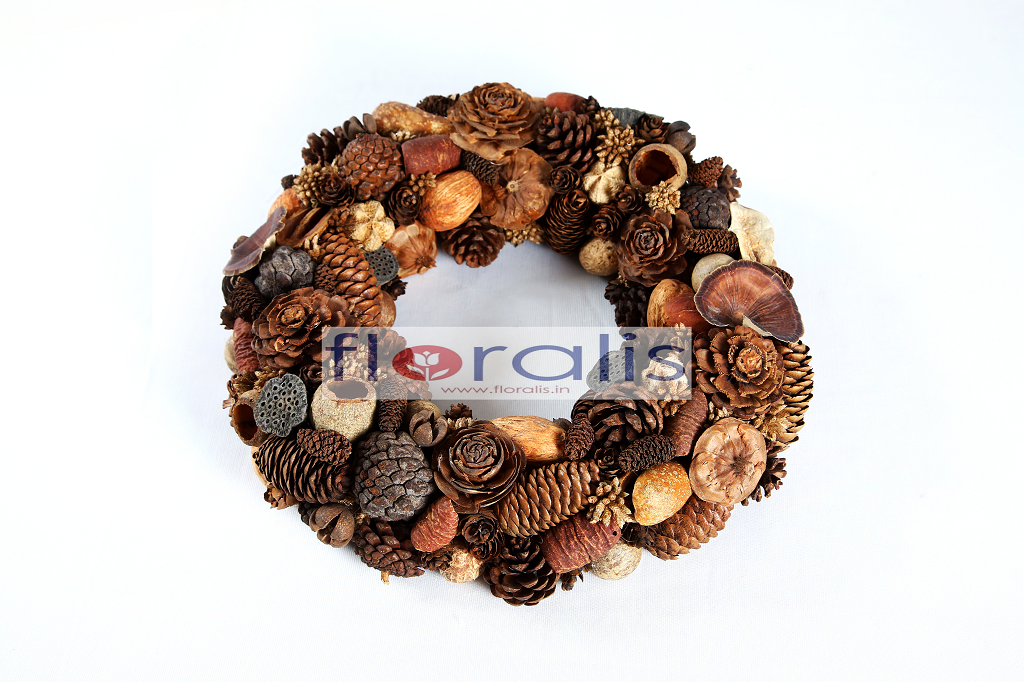 Mixed Wreath D 32Cms