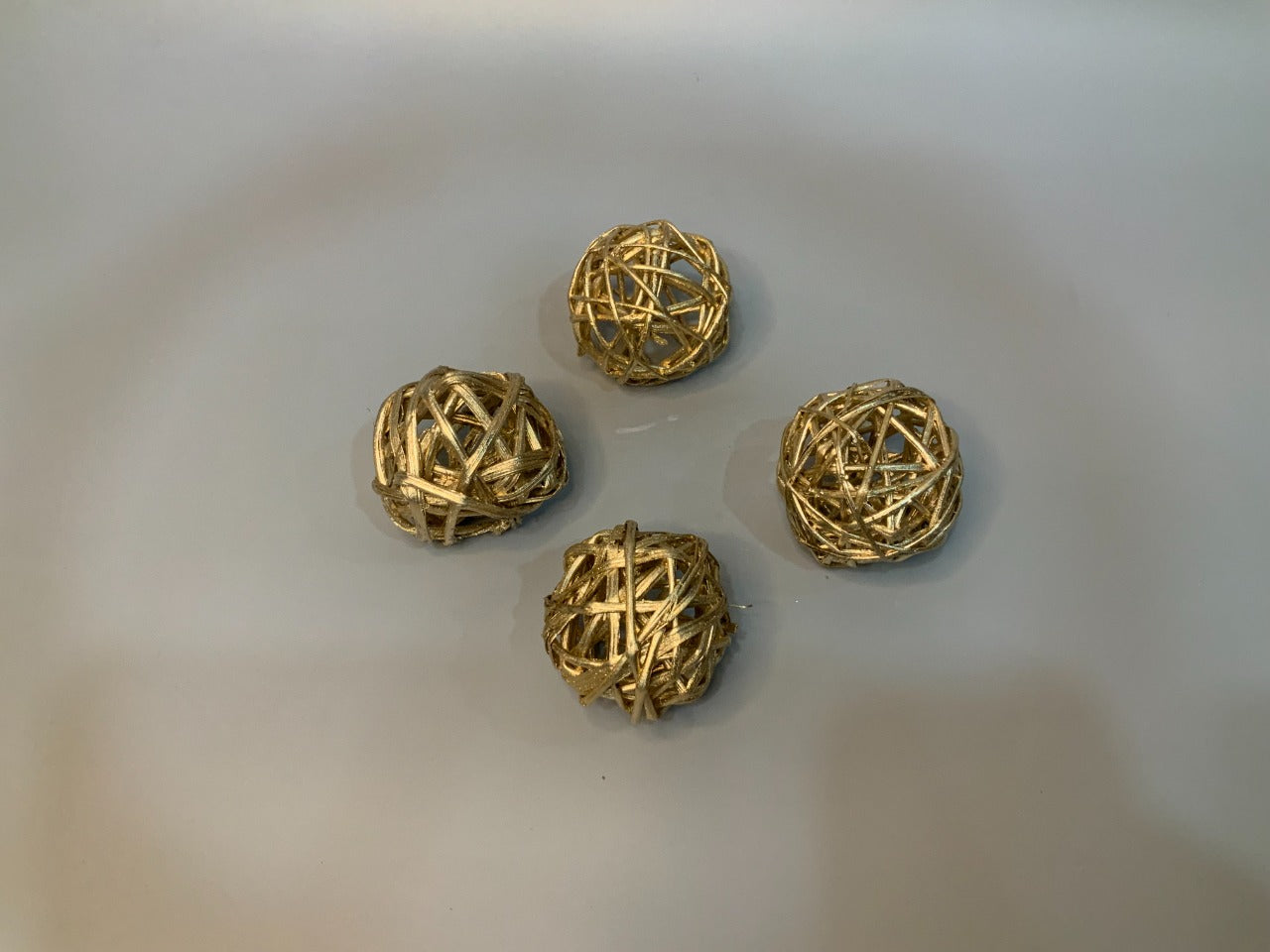 Wicker Ball 8 Cms Gold Silver | Pack of 6 Pcs | Art and Craft | DIY Decor | Woven Decorative Balls | 100% Natural | Bowl Filler | Craft Balls